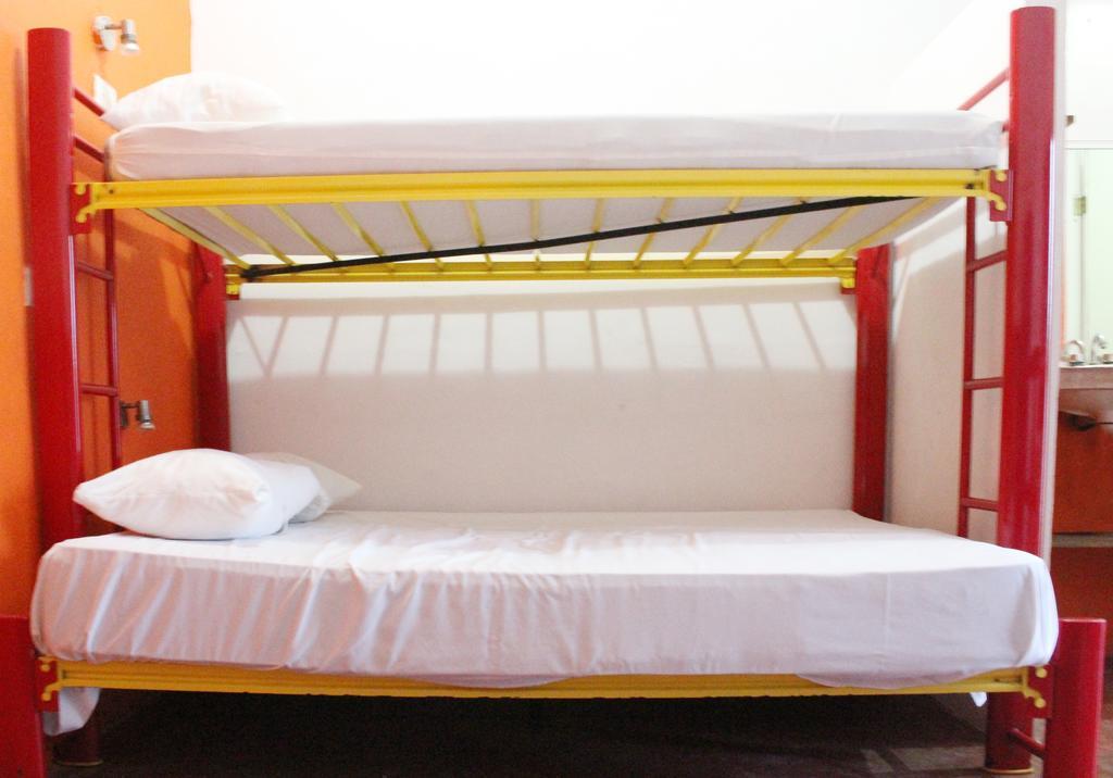 Hostal Vive La Vida ปลายาเดลการ์เมน ภายนอก รูปภาพ
