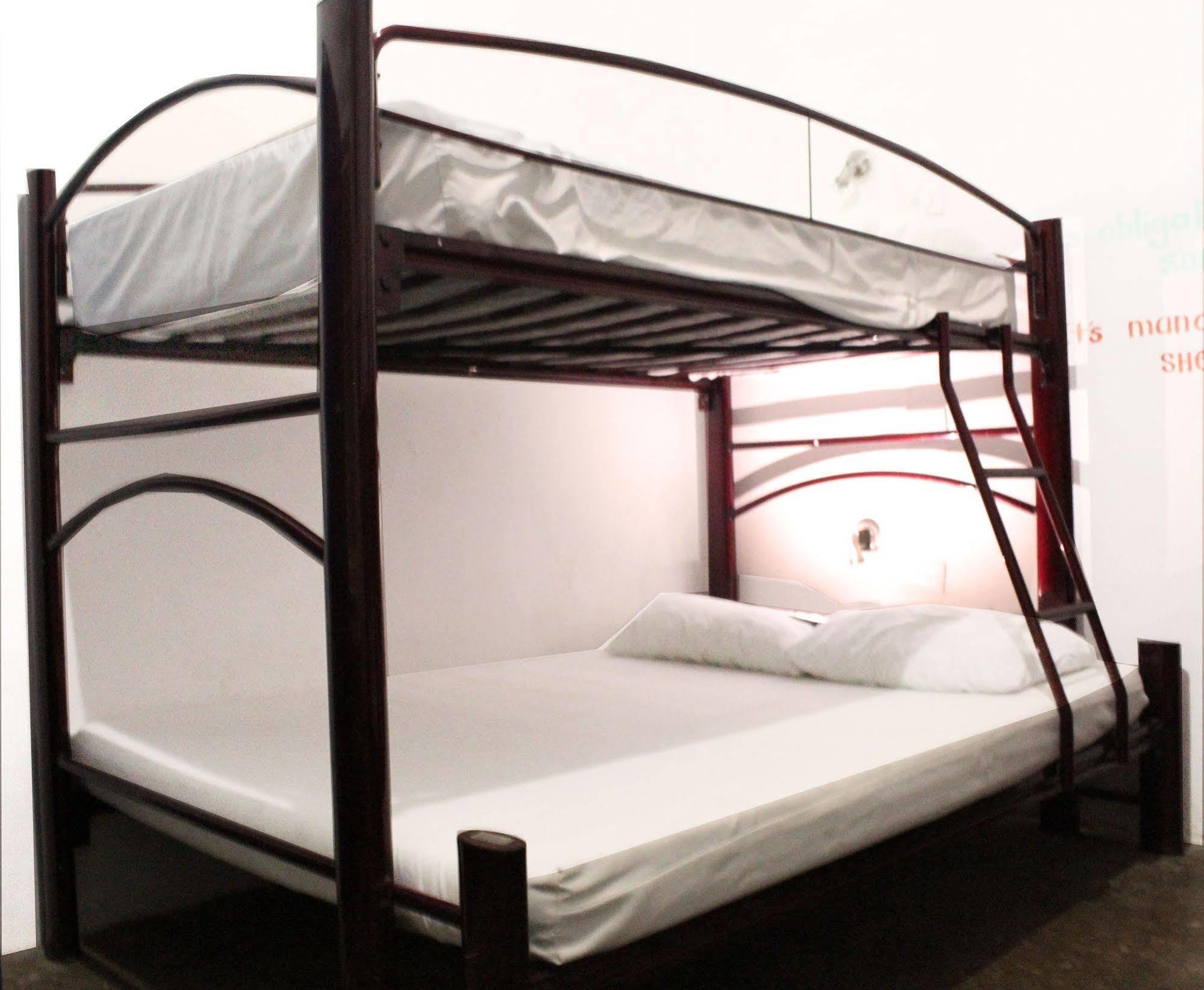Hostal Vive La Vida ปลายาเดลการ์เมน ภายนอก รูปภาพ