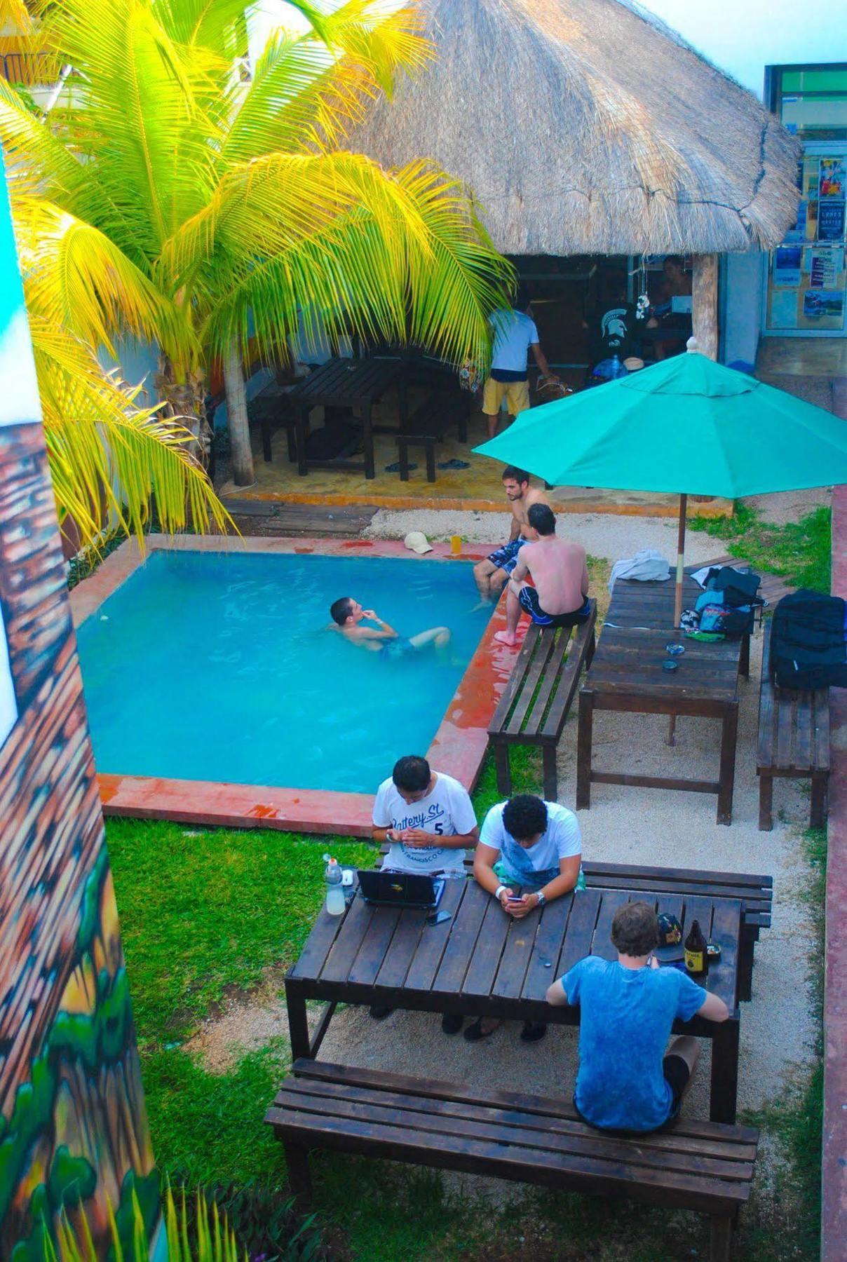 Hostal Vive La Vida ปลายาเดลการ์เมน ภายนอก รูปภาพ