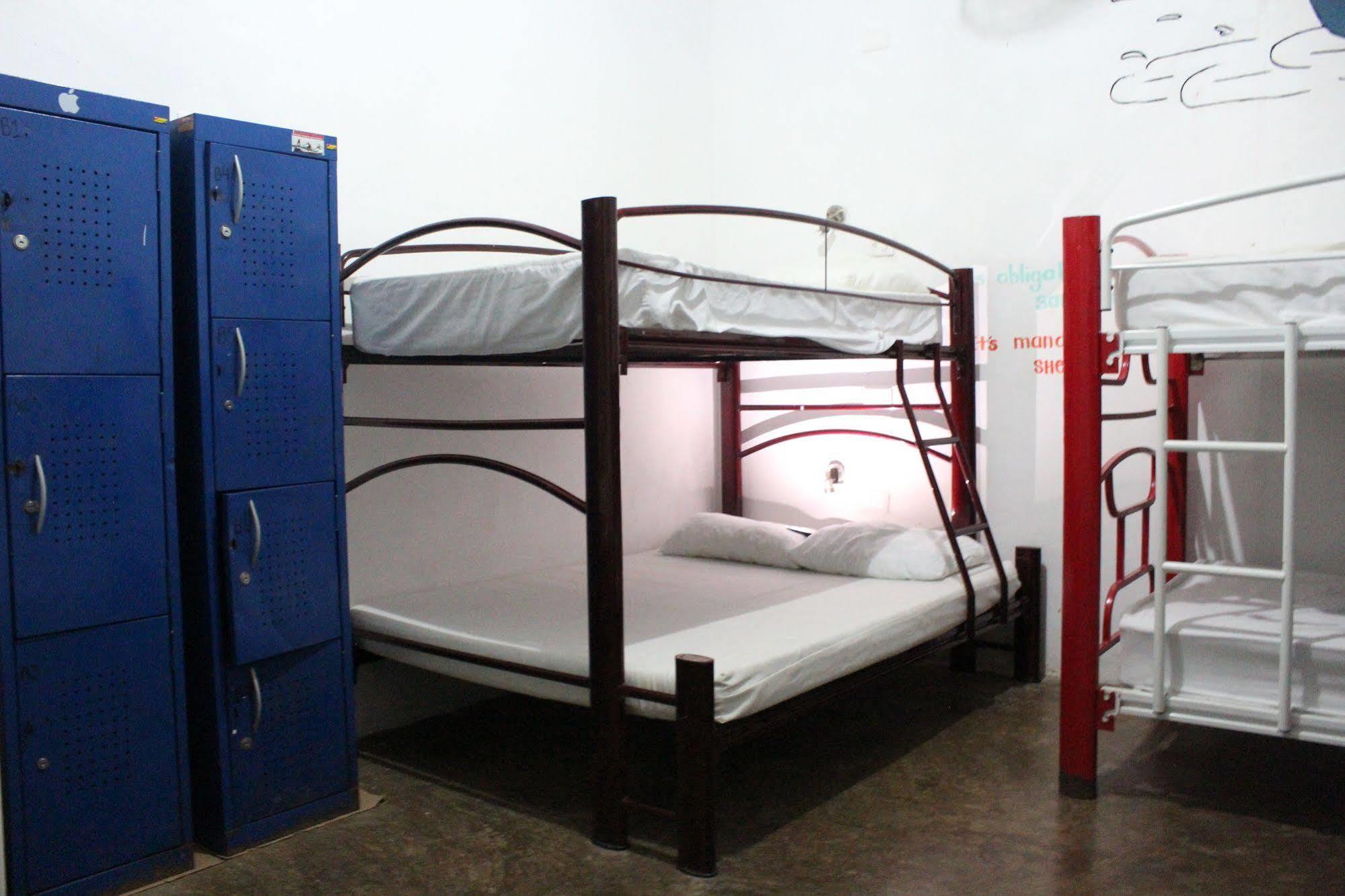 Hostal Vive La Vida ปลายาเดลการ์เมน ภายนอก รูปภาพ